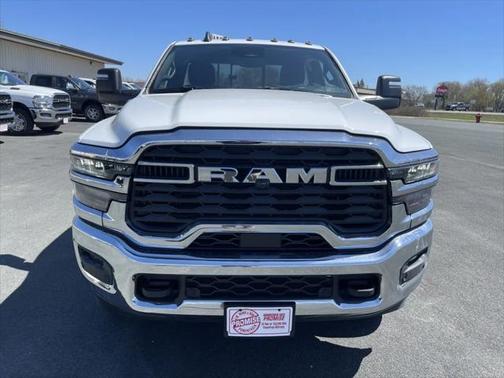 2025 RAM 2500 Tradesman Regular Cab 4x4 8' Box