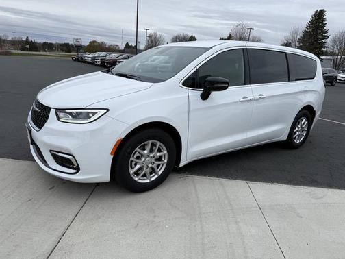 2026 Chrysler Pacifica L