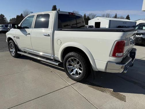 2017 RAM 1500 Limited Crew Cab 4x4 5'7' Box