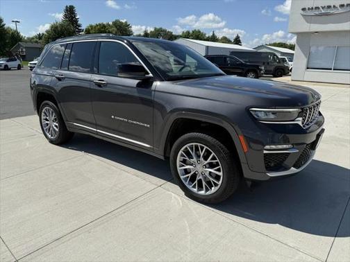 2025 Jeep Grand Cherokee Summit