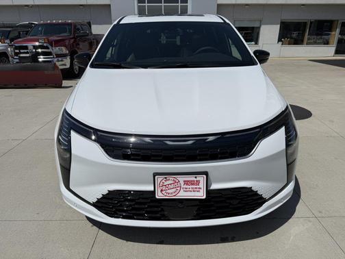 Bright White Clearcoat 2027 Chrysler Pacifica Limited