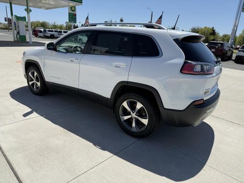 Bright White Clearcoat 2019 Jeep Cherokee Limited
