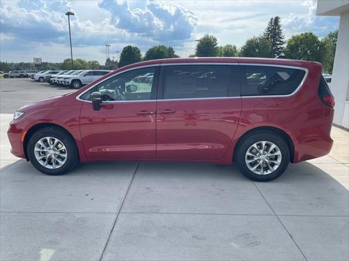 2025 Chrysler Pacifica L
