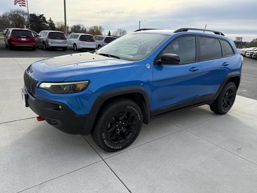 2022 Jeep Cherokee Trailhawk