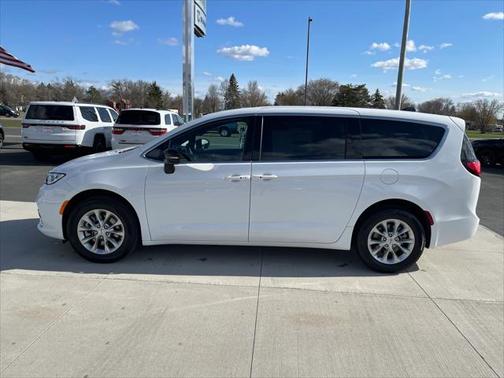 2025 Chrysler Pacifica L
