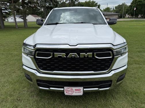 Bright White Clearcoat 2026 RAM 1500 Big Horn/Lone Star