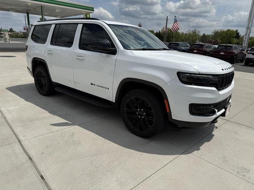 Bright White Clearcoat 2023 Jeep Wagoneer Series II Carbide 4x4