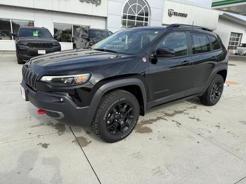 2022 Jeep Cherokee Trailhawk