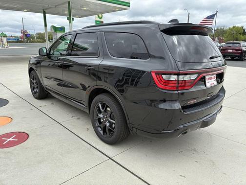 DB Black Clearcoat 2026 Dodge Durango GT Plus