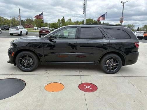 DB Black Clearcoat 2026 Dodge Durango GT Plus