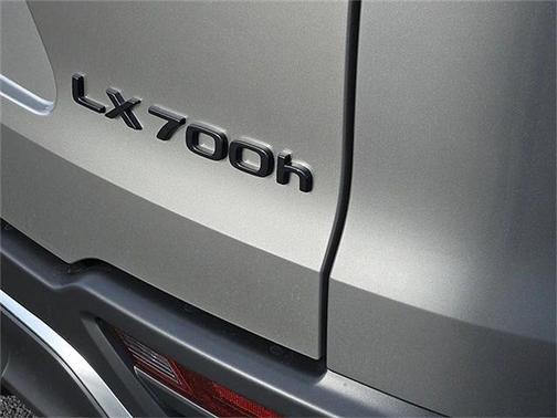 2026 Lexus LX 700h F SPORT Handling