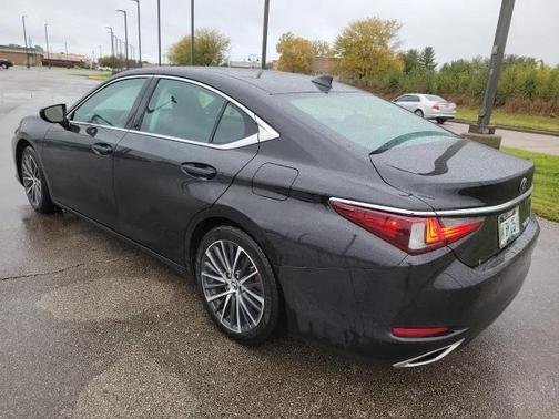 2022 Lexus ES 350 Base
