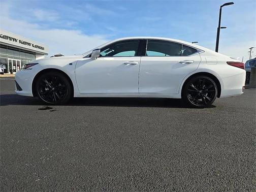 2025 Lexus ES 300h Base