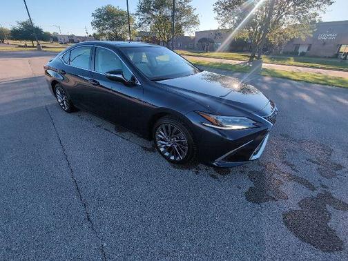 Mica 2025 Lexus ES 350 Ultra Luxury