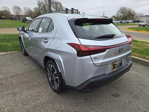 Iridium 2026 Lexus UX 300h Premium