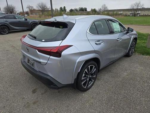 Iridium 2026 Lexus UX 300h Premium