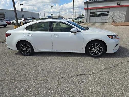 2016 Lexus ES 350 Base