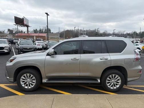 2023 Lexus GX 460 Premium