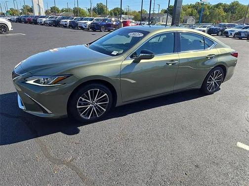 2025 Lexus ES 350 Base