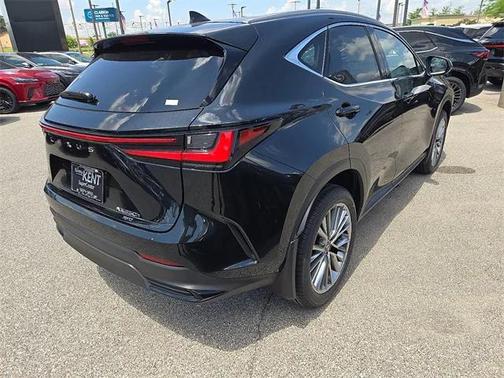 2025 Lexus NX 350h Luxury