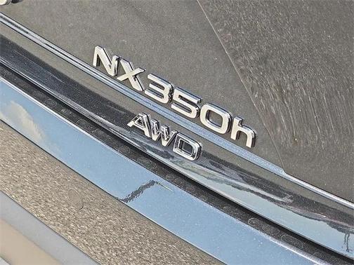 2025 Lexus NX 350h Luxury