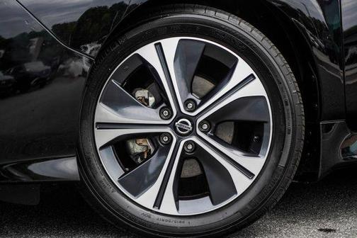 Super Black 2021 Nissan Leaf SV 40 kWh