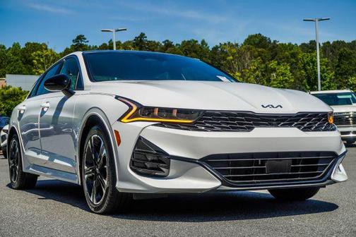 Glacial White Pearl 2024 Kia K5 GT-Line