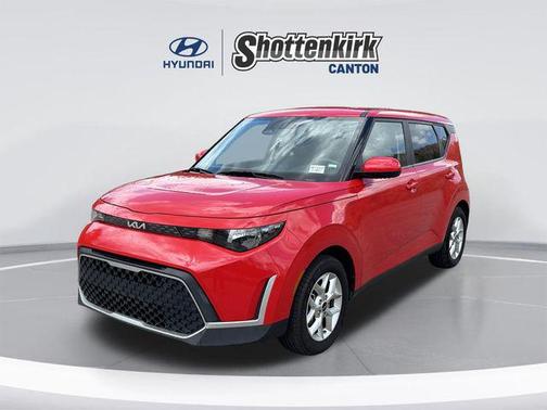 Inferno Red 2023 Kia Soul LX