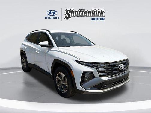 Creamy White Pearl 2025 Hyundai TUCSON Hybrid Blue