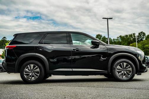 Super Black 2025 Nissan Pathfinder S FWD