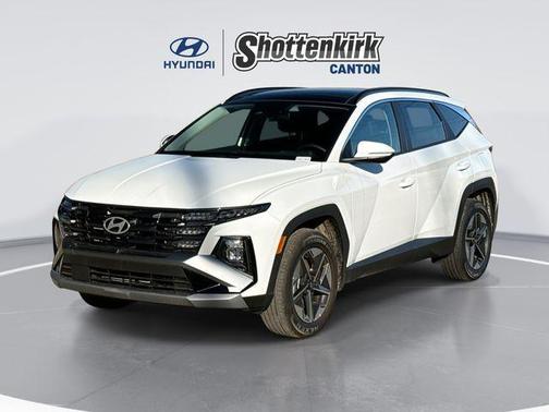 Creamy White Pearl 2025 Hyundai TUCSON Hybrid SEL Convenience