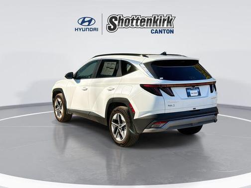 Creamy White Pearl 2025 Hyundai TUCSON Hybrid SEL Convenience