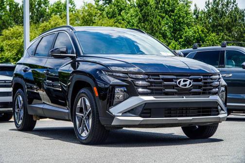 Phantom Black 2025 Hyundai TUCSON SEL Convenience