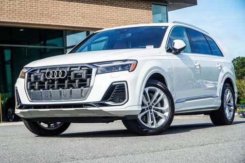 White 2025 Audi Q7 55 Premium Plus