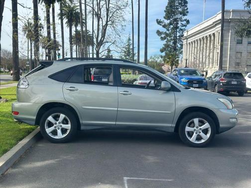 2004 Lexus RX 330 Base
