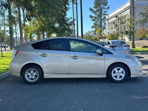 2010 Toyota Prius IV