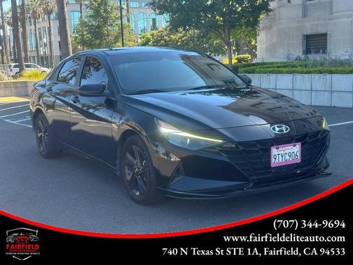 Phantom Black 2021 Hyundai ELANTRA SEL
