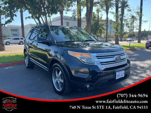 Tuxedo Black Metallic 2013 Ford Explorer XLT