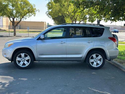 2006 Toyota RAV4 Sport