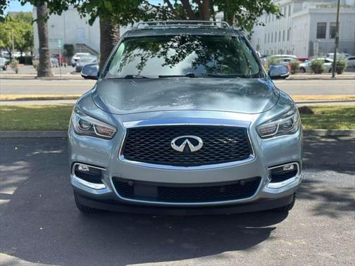 2017 INFINITI QX60 Base