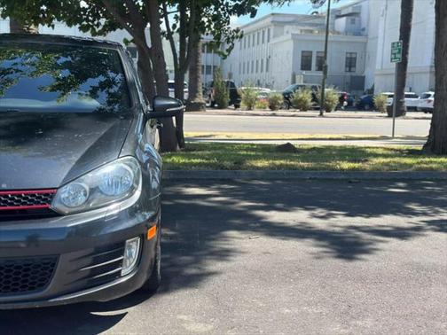 2014 Volkswagen GTI Wolfsburg Edition