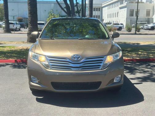 Sunset Bronze Mica 2011 Toyota Venza Base