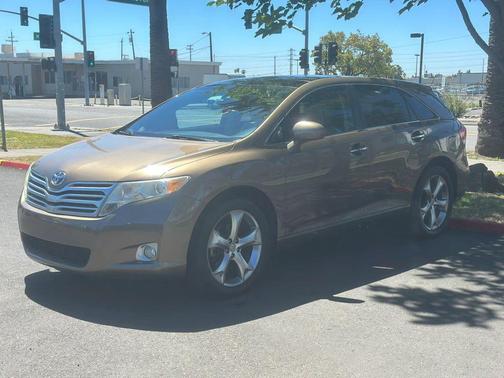 Sunset Bronze Mica 2011 Toyota Venza Base