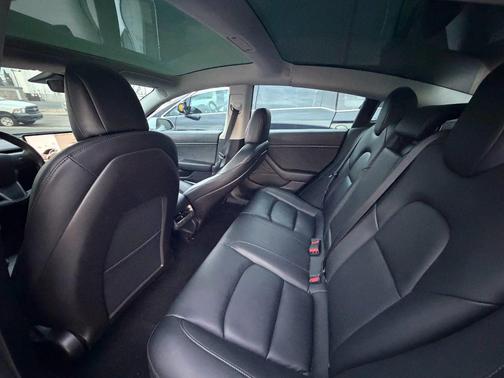 2019 Tesla Model 3 Mid Range