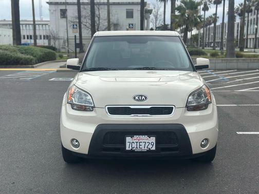 2010 Kia Soul !