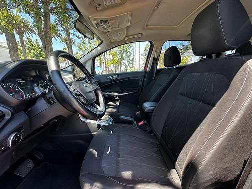 Ruby Red Metallic Tinted Clearcoat 2020 Ford EcoSport SE