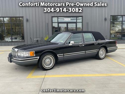 1994 Lincoln Town Car Signature