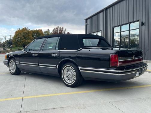 1994 Lincoln Town Car Signature