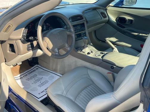 2004 Chevrolet Corvette Base