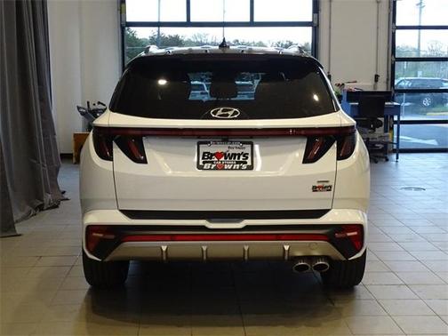 Photo 3 of 25 of 2022 Hyundai Tucson N Line
